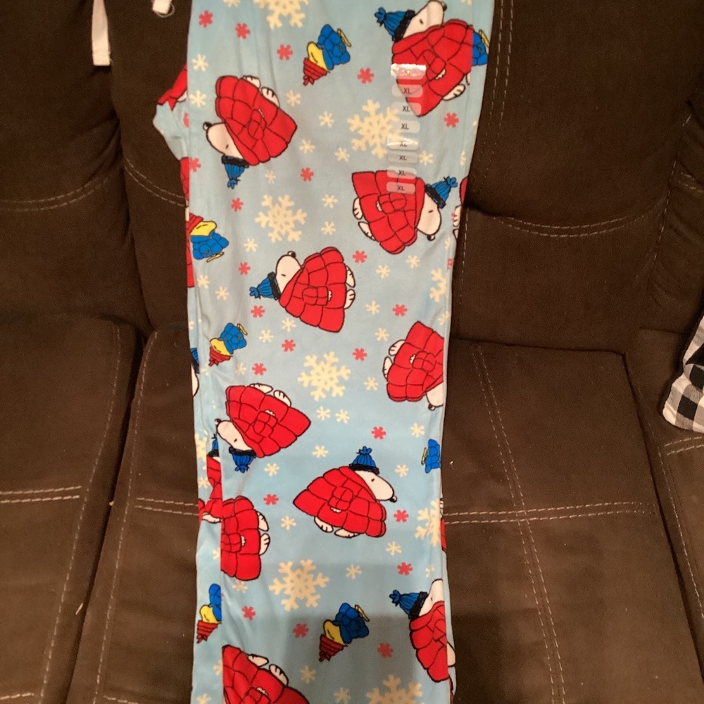 New Peanuts Christmas Snoopy Puffy Red Coat Pajama Pants size CL